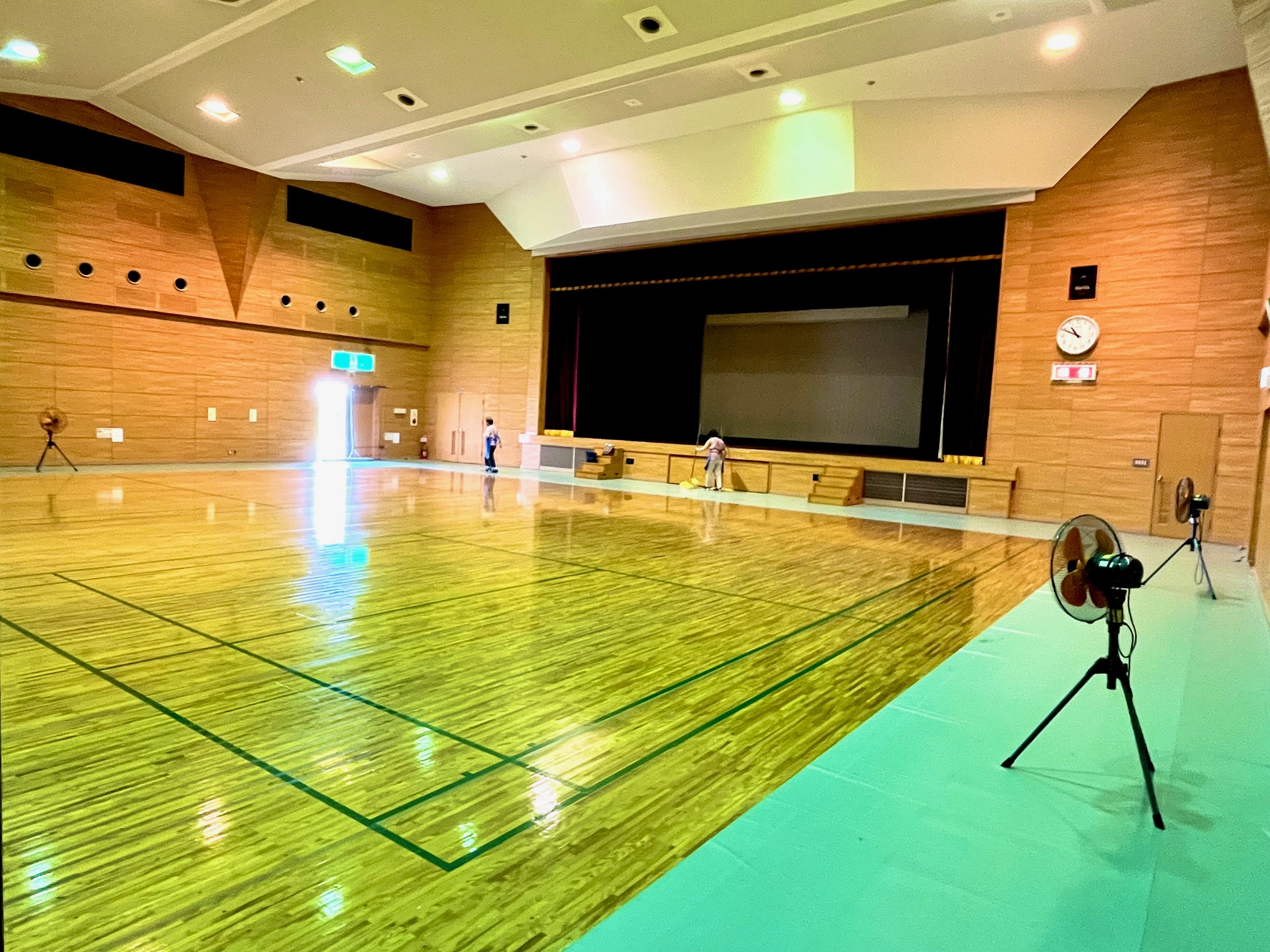 ホールの体育利用時の写真