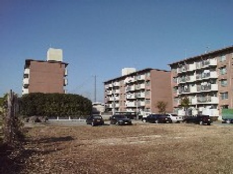 左から2・1・3棟（東&rarr;西）
