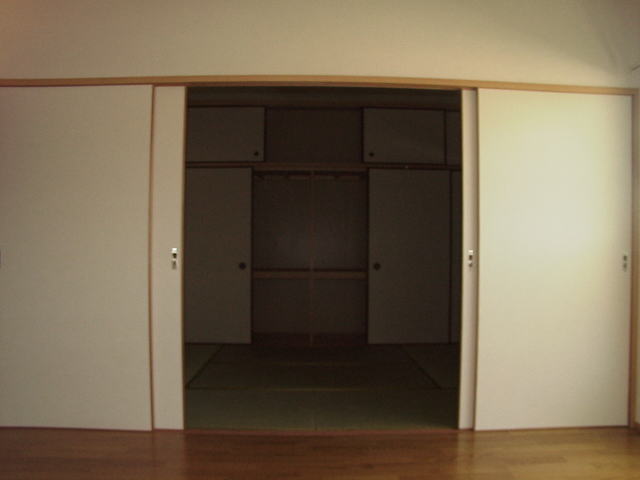 和室（居間から）