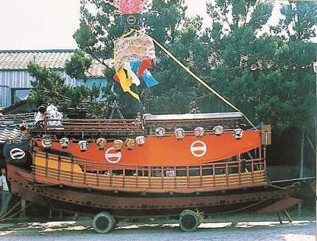 日吉神社の船神輿